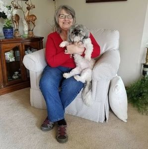 Meet your Posher, Lucinda